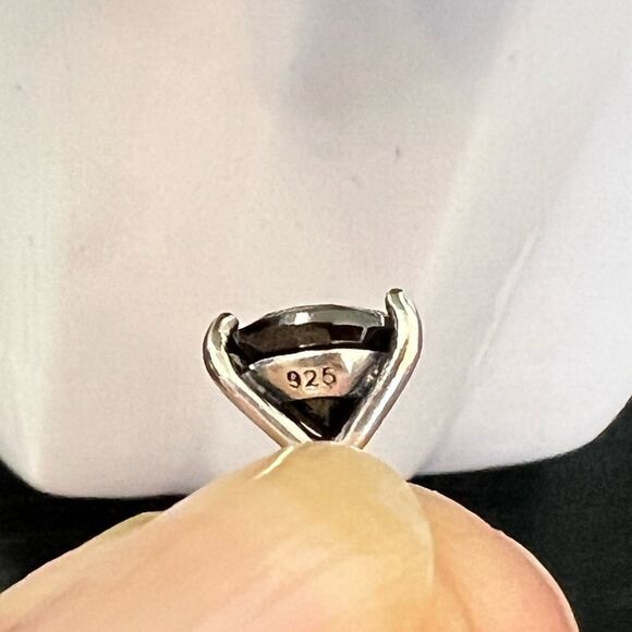 Stunning Grace and Heart Straight Up Black Swarovski Crystal Stud Earrings - Picture 6 of 7